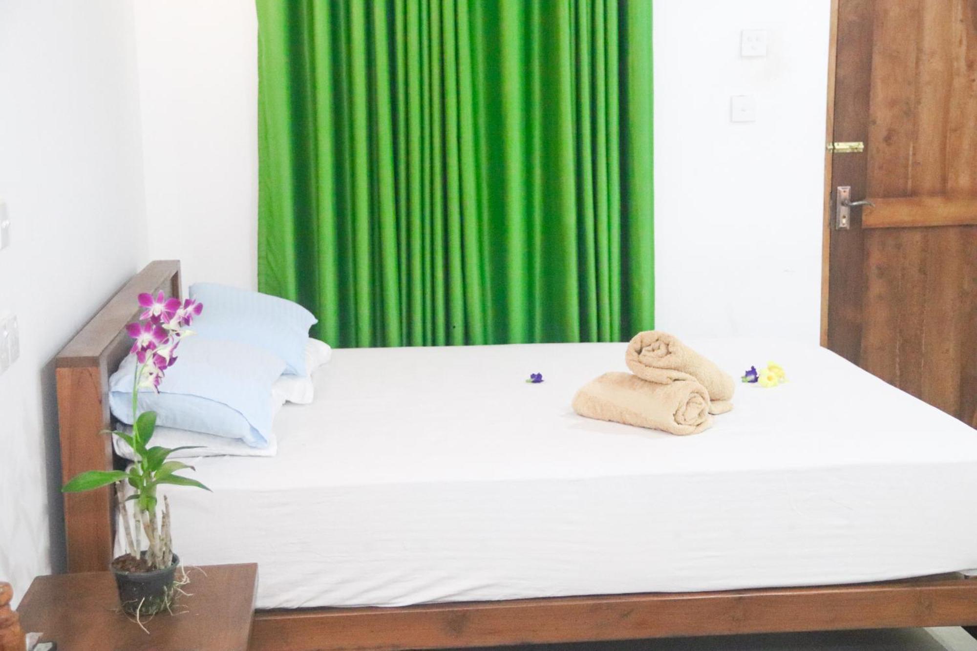 Nature Glow Cottage Udawalawe Bagian luar foto