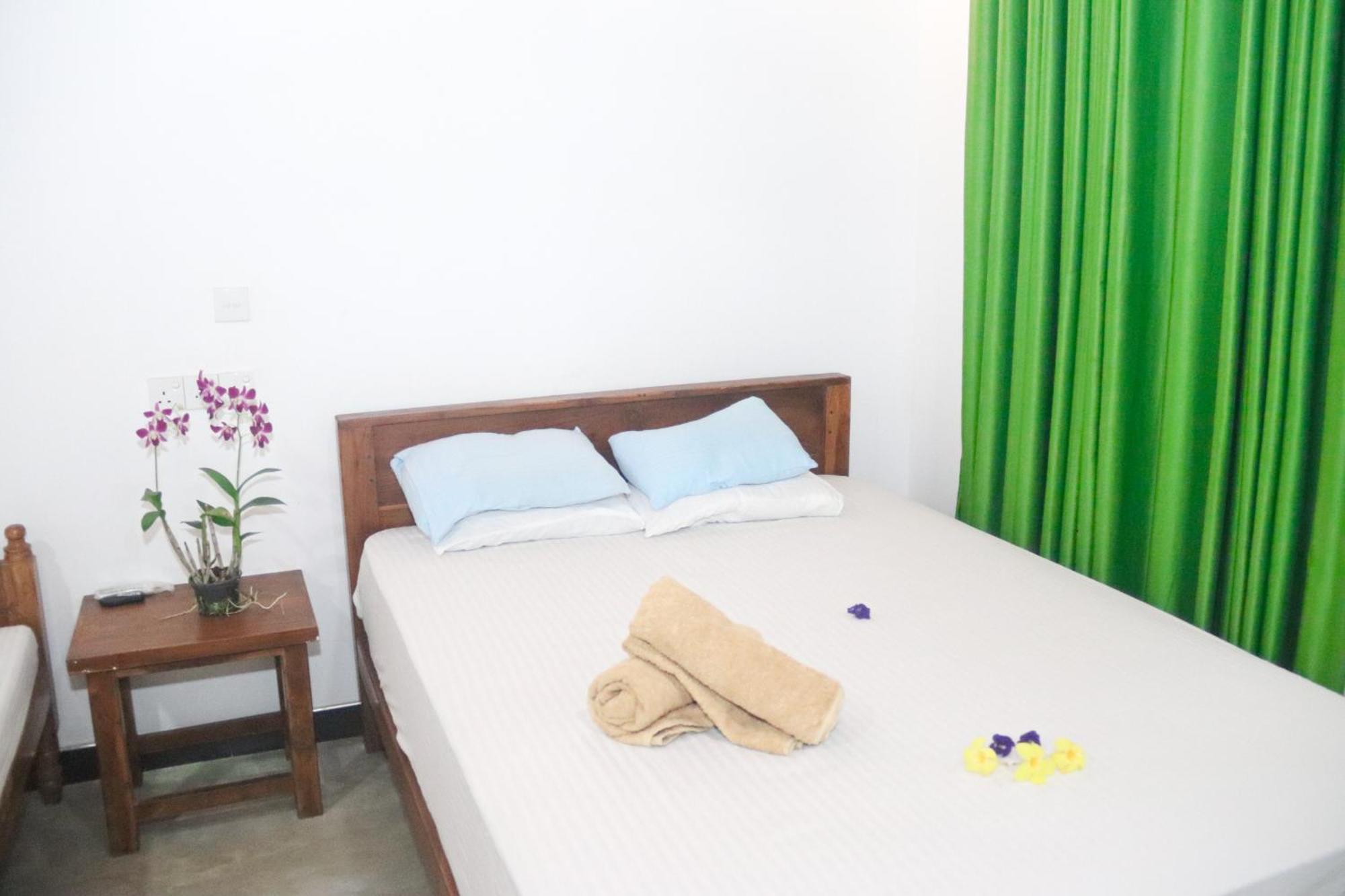 Nature Glow Cottage Udawalawe Bagian luar foto